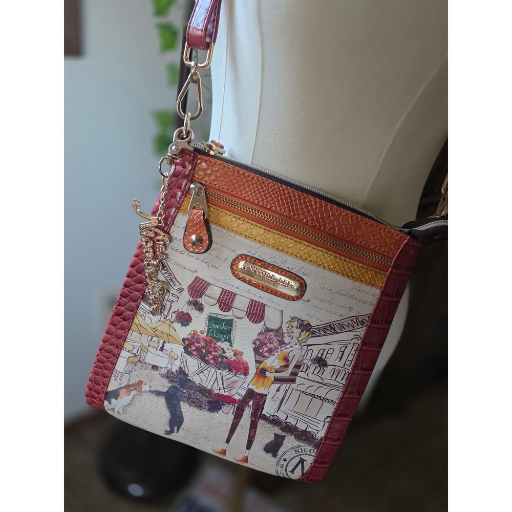 Nicole Lee || Garden Flower Shop Crossbody Bag || Size: Small ||